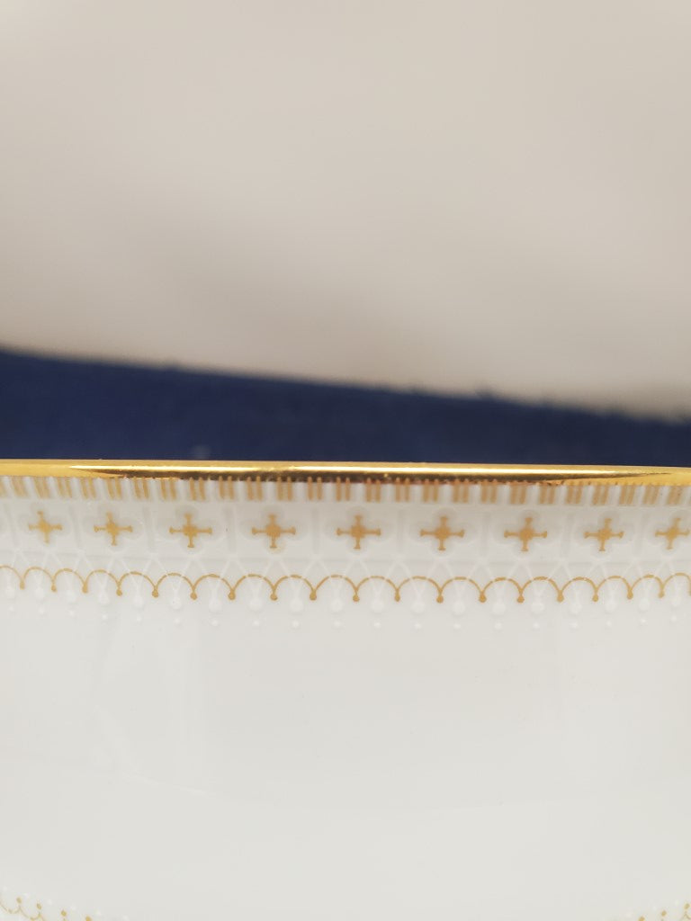 Noritake Barrington Gravy Boat with Attached Underplate LK