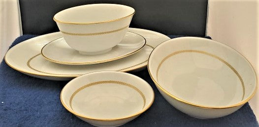 Furstenberg Golden Laurel Hostess Set (Platter, Serving Bowl, Gravy Boat) LK