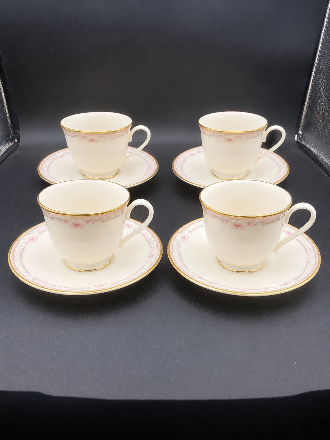 Set of 4 Lenox Bellaire Cup & Saucer Sets LK