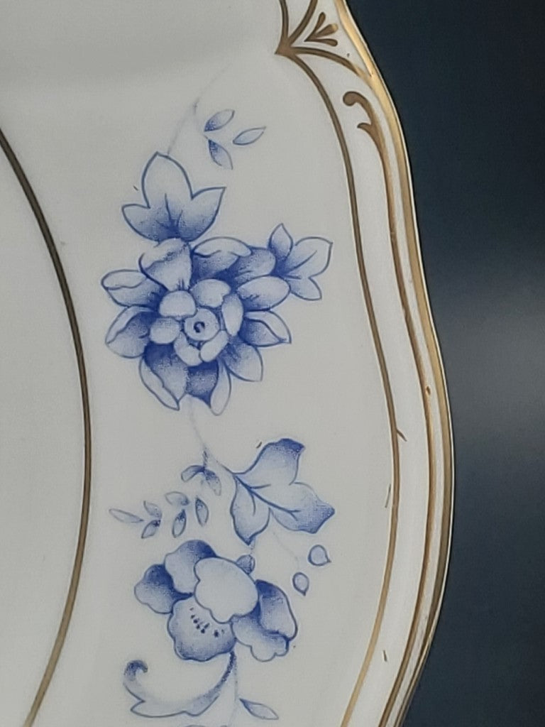 Set of 5 Wedgwood Ashbury Dinner Plates