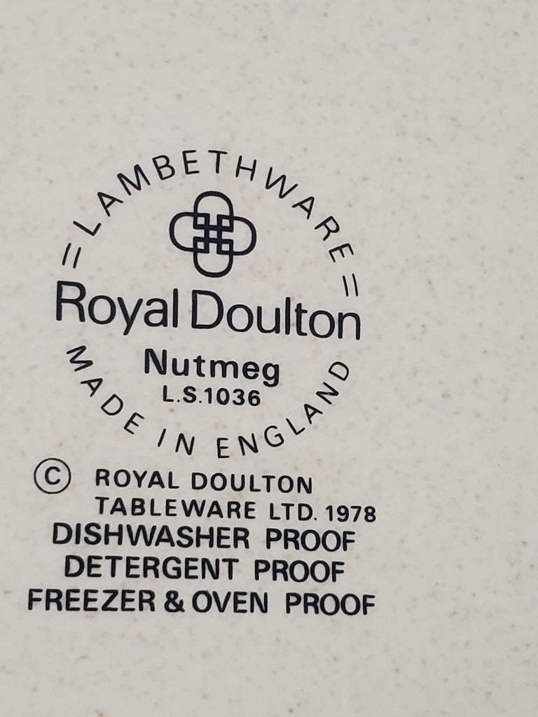 Set of 4 Royal Doulton Nutmeg Dinner Plates LK