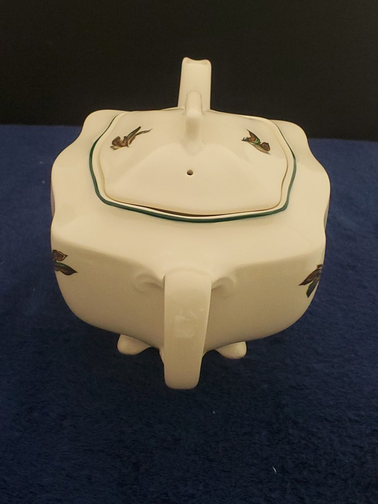 Johnson Brothers Brookshire Teapot & Lid