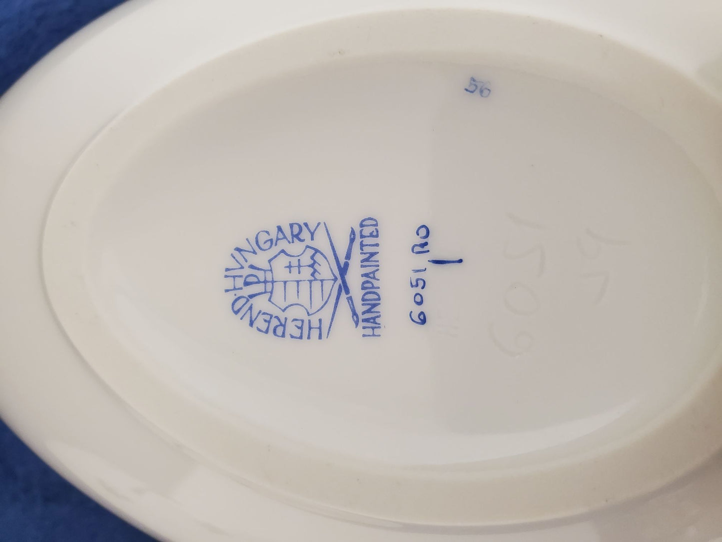 Rare Herend Rothschild Bird (RO) Large Egg Bon Bon (6051)