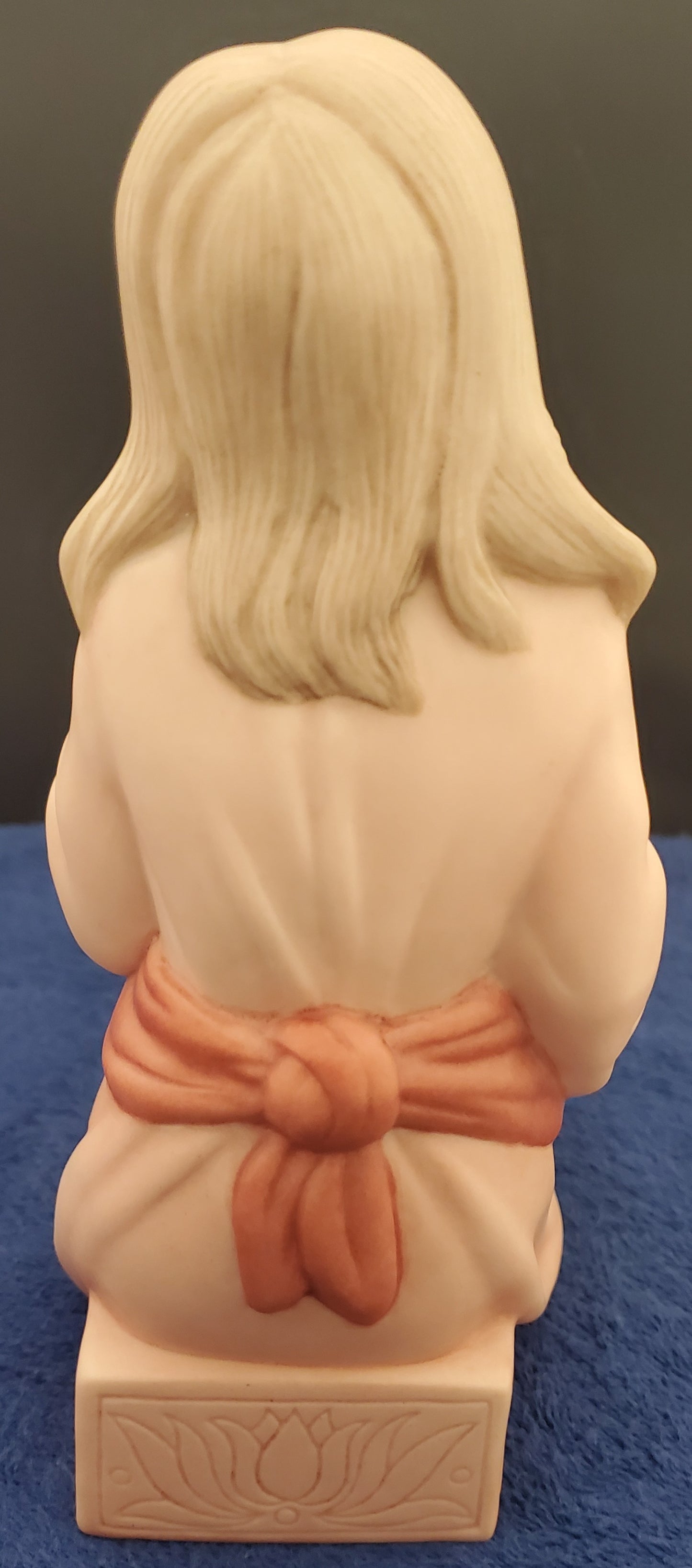 Ispanky (Goebel) Katrina (Girl Holding Cat) Figurine