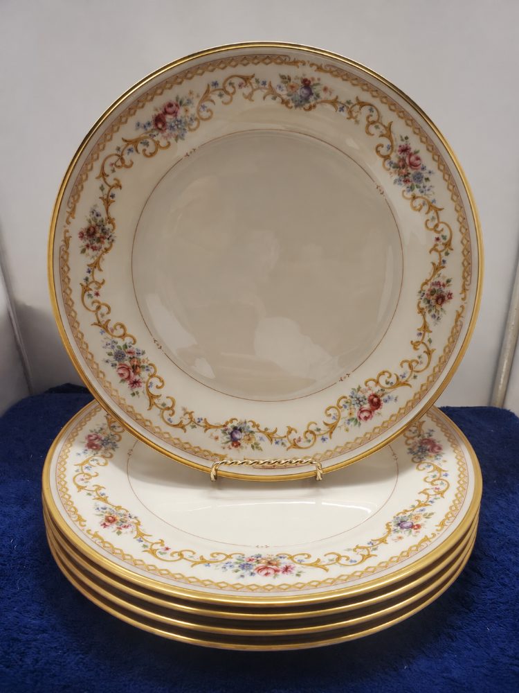 Set of 6 Lenox Queen's Garden Dinner Plates