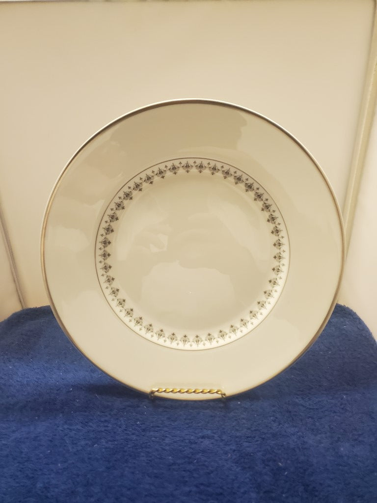 Royal Worcester Silver Frost Dinner Plate LK