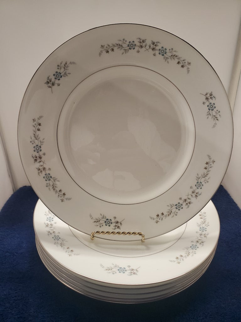 Set of 6 Royal Worcester Dorset Dinner Plates LK