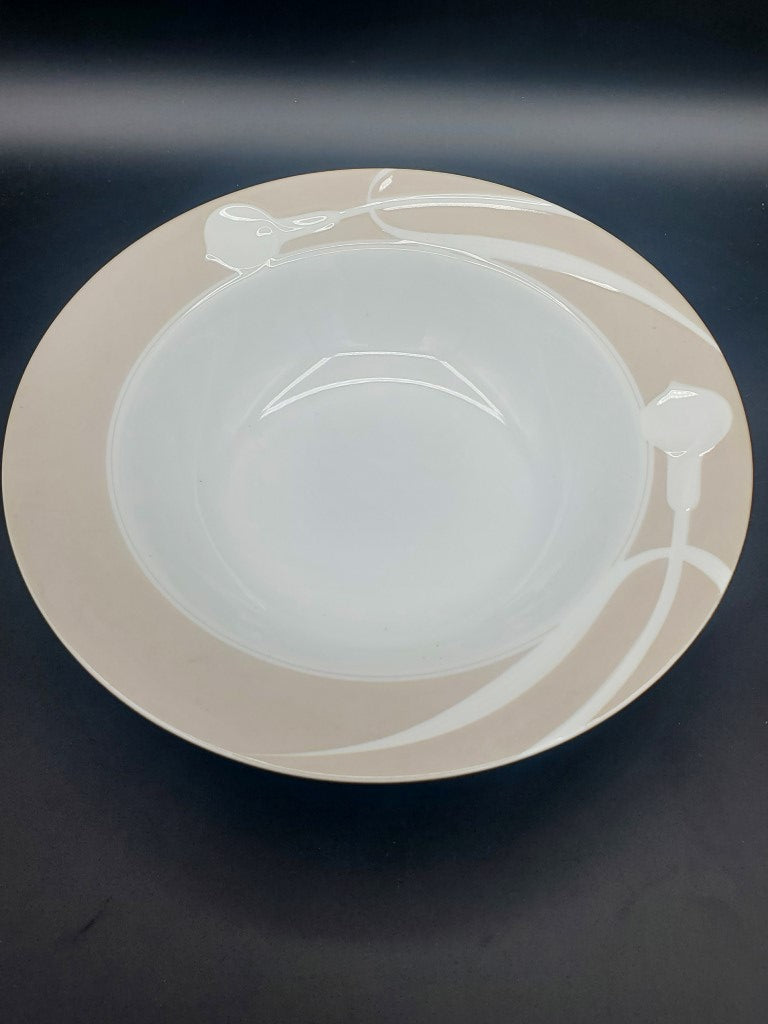 Mikasa Classic Flair Beige Round Vegetable Bowl LK