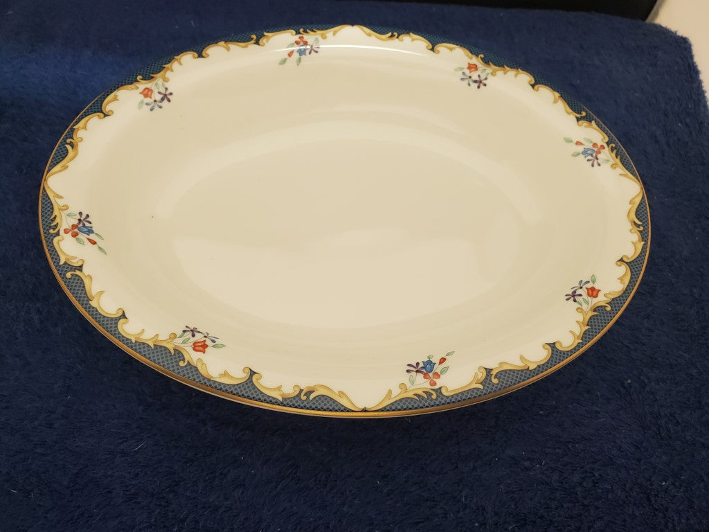 Wedgwood Chartley 10" Oval Vegetable Bowl