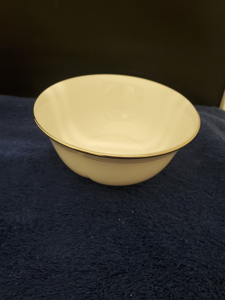 Set of 2 Lenox Erin Fruit Bowls LK