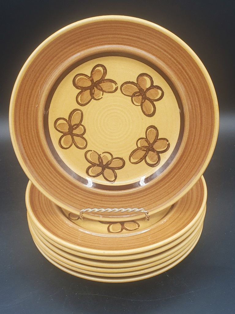 Set of 7 Metlox Poppytrail Vernon Carmel Salad Plates LK