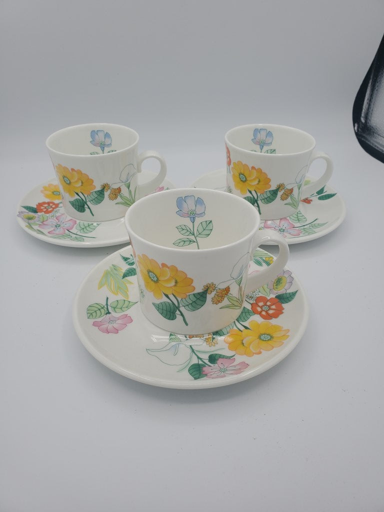 Set of 3 Mikasa Sun Shower Cup & Saucer Sets LK