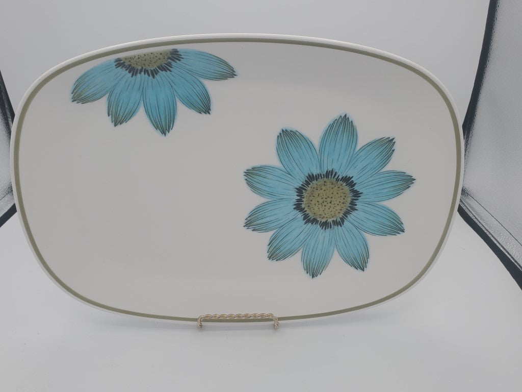 Noritake Up-Sa Daisy Oval Serving Platter LK