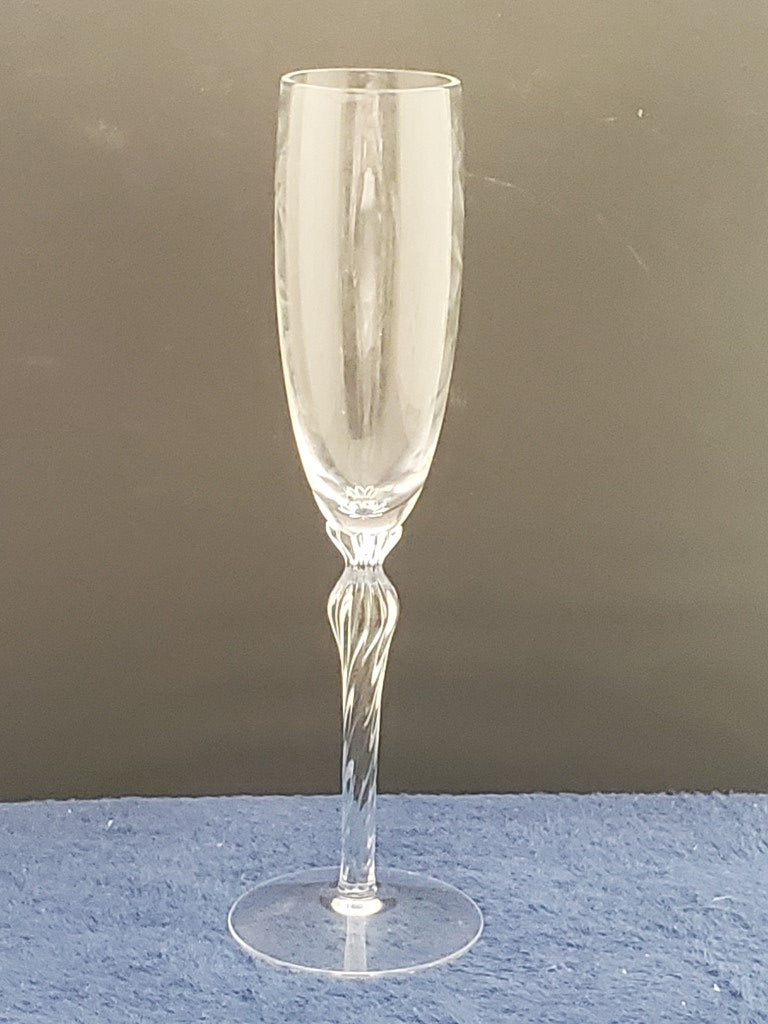Set of 5 Lenox Crystal Aria Champagne Flutes