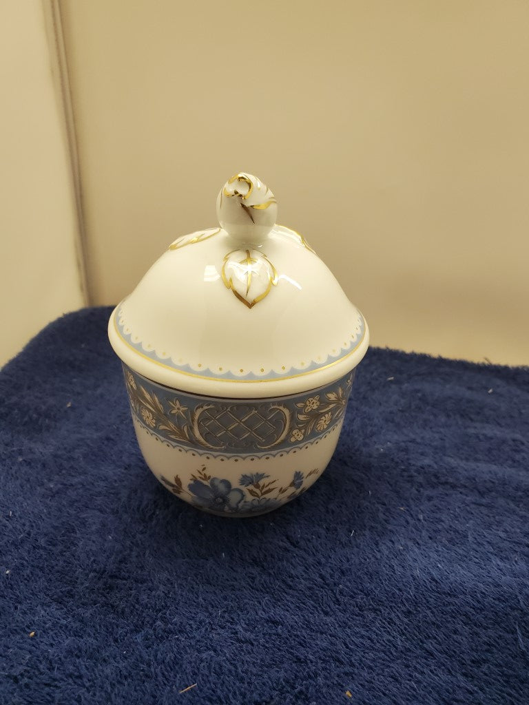 Oscar De La Renta Ashton Creamer & Sugar Bowl with Lid LK
