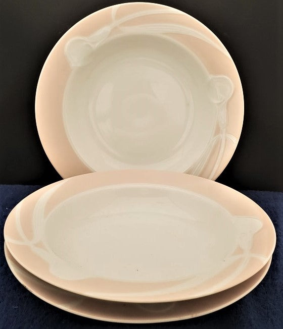 Set of 3 Mikasa Classic Flair Peach Rim Soup Bowls LK