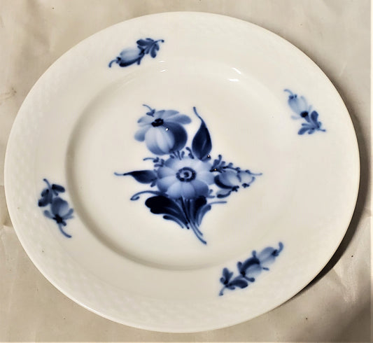 Royal Copenhagen Blue Flowers Braided Bread & Butter Plate (8092)