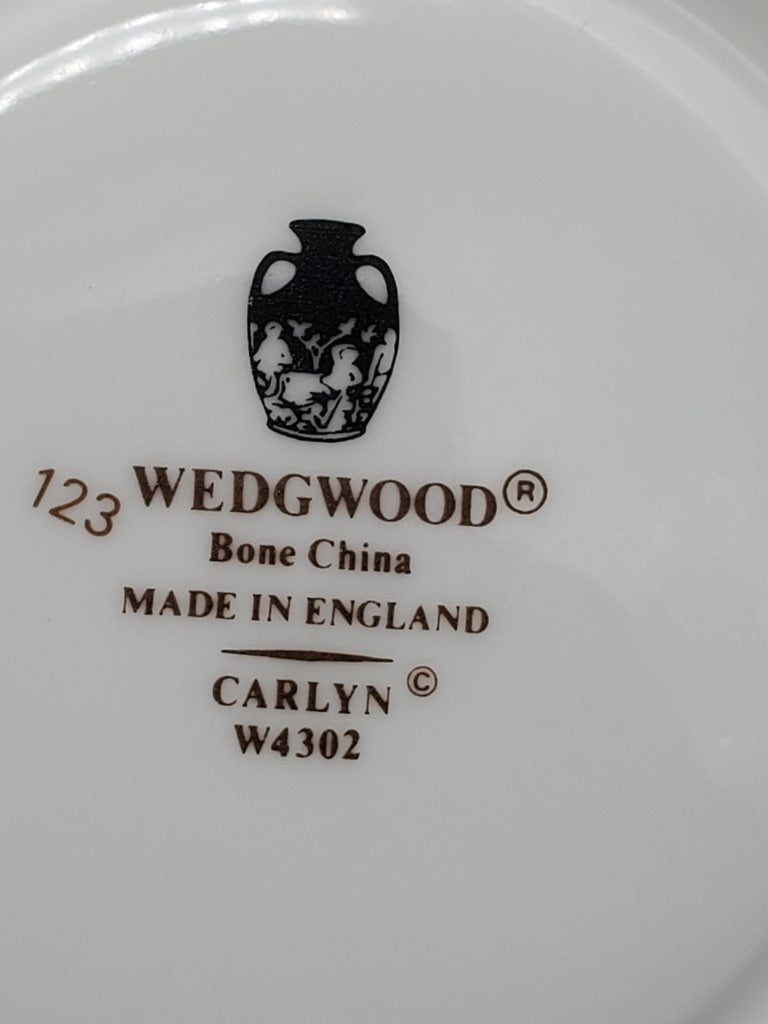 Set of 8 Wedgwood Carlyn Cup & Saucer Sets LK