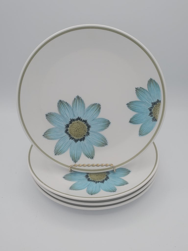 Set of 4 Noritake Up-Sa Daisy Dinner Plates LK