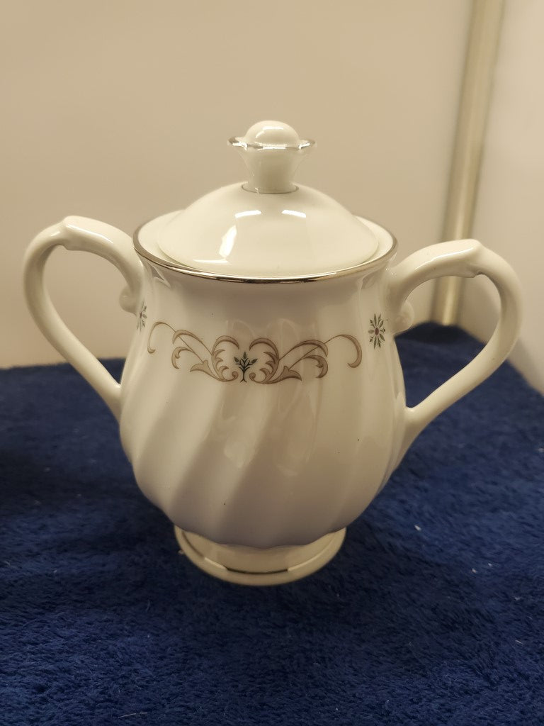 Syracuse Westminster Creamer & Sugar Bowl with Lid LK