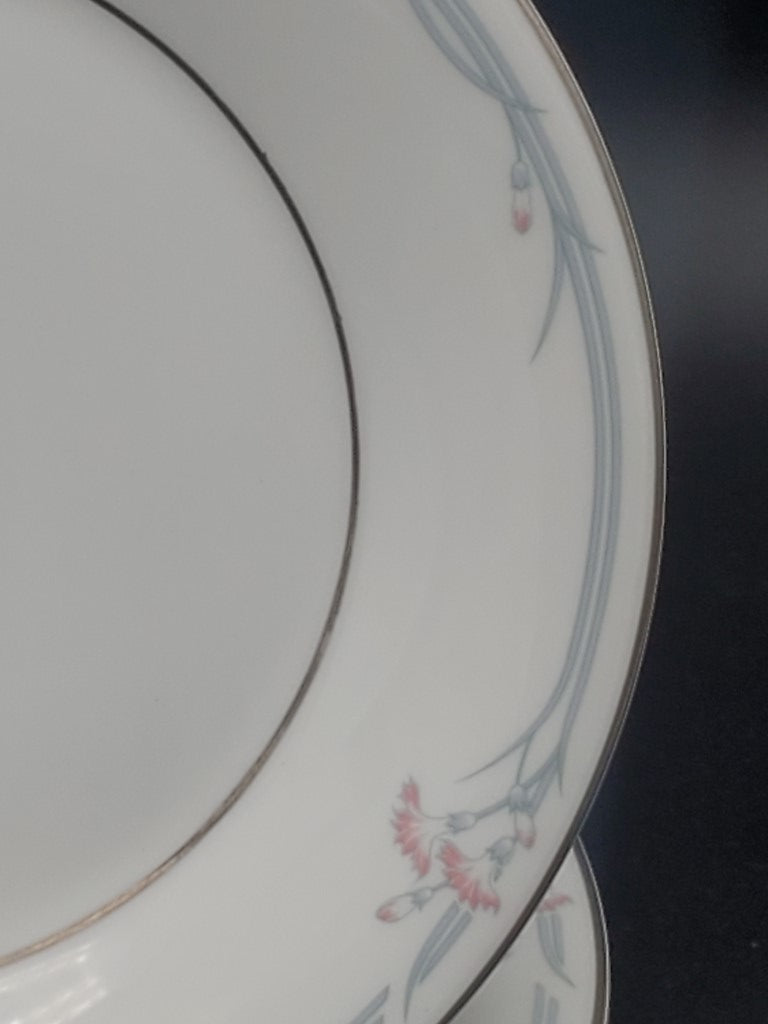 Set of 5 Royal Doulton Carnation Bread & Butter Plates LK