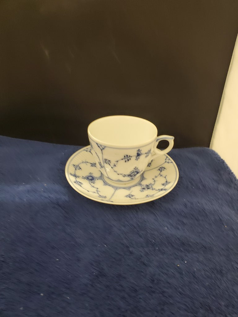 Set of 4 Royal Copenhagen Blue Fluted Plain Cup & Saucer Sets (2162)