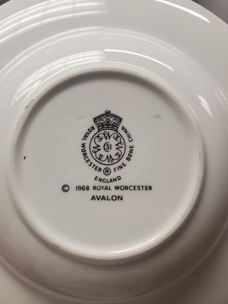 Set of 3 Royal Worcester Avalon Rim Soup Bowls LK