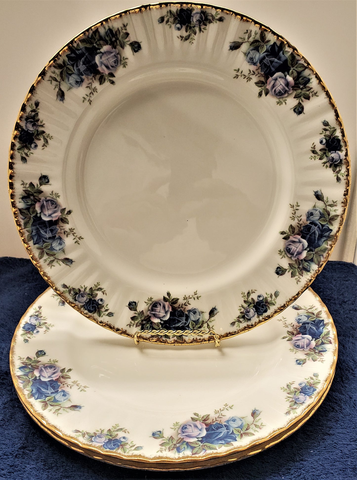 Set of 3 Royal Albert Moonlight Rose Dinner Plates