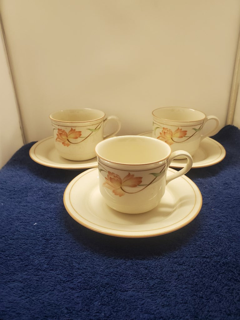 Set of 3 Lenox Blossoms on Beige Cup & Saucer Sets LK
