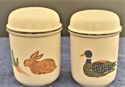 Villeroy & Boch Design Naif Salt and Pepper Set –