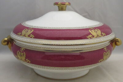 Wedgwood Columbia Powder Ruby (Rim and Center) Round Covered Vegetable