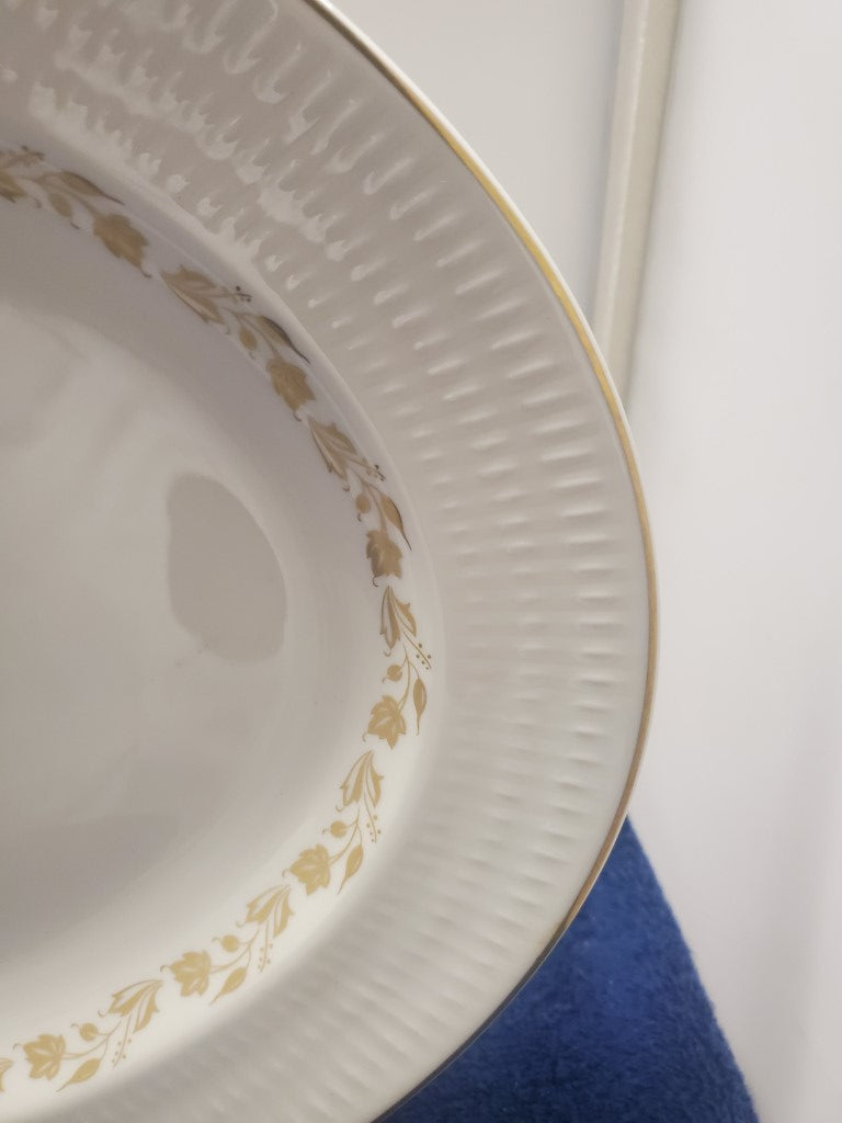 Royal Doulton Fairfax 13" Oval Serving Platter LK