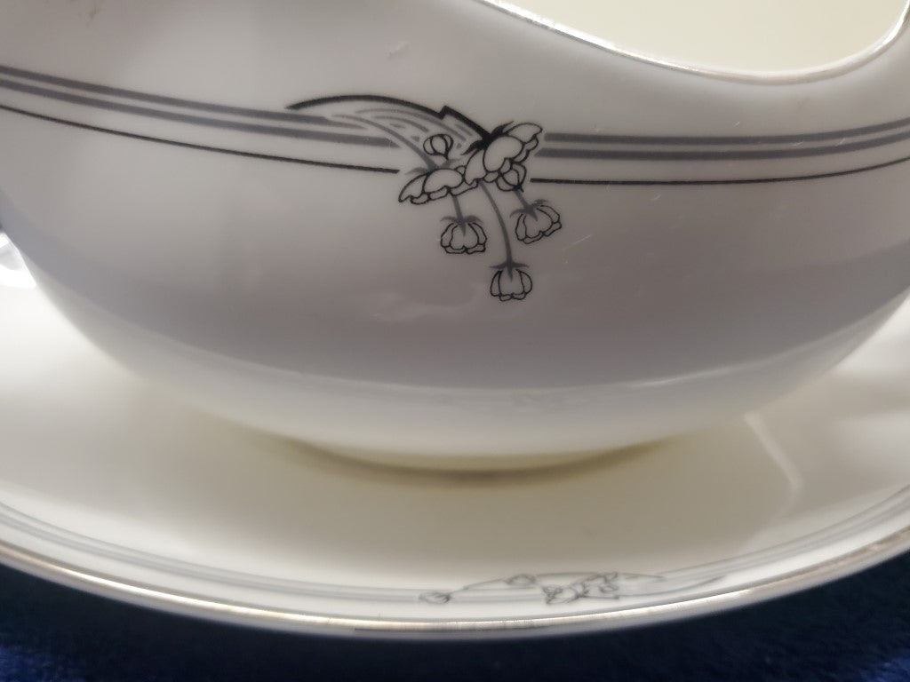 Royal Doulton Andante Gravy Boat and Underplate LK