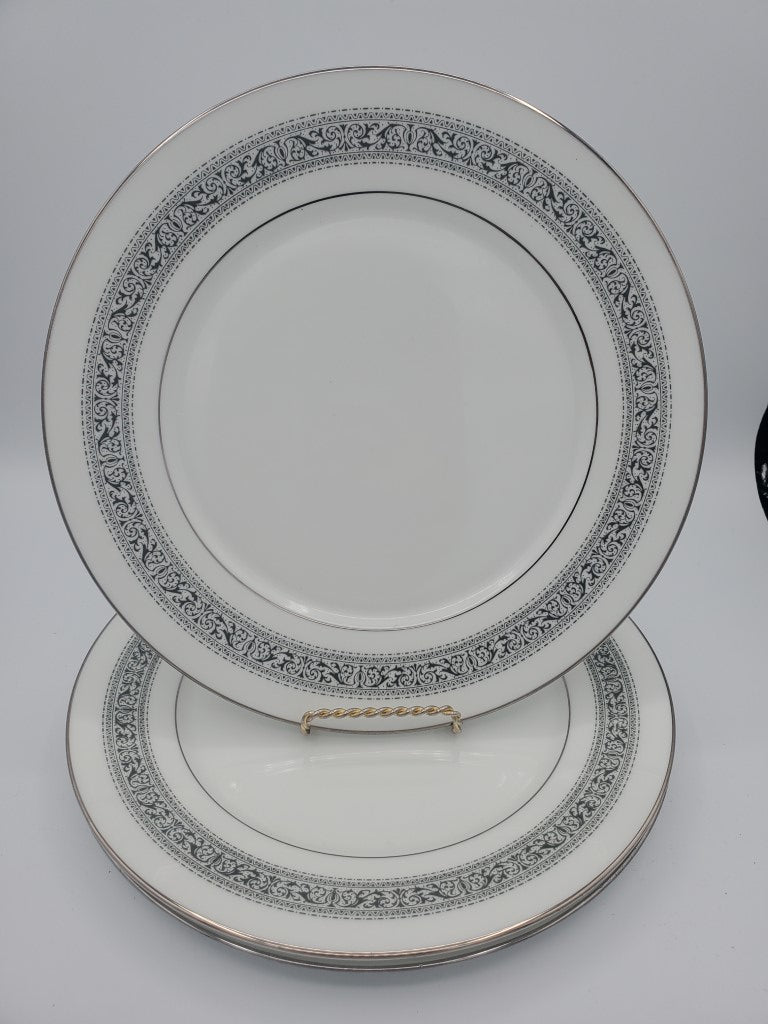 Set of 3 Oxford Filigree Dinner Plates LK