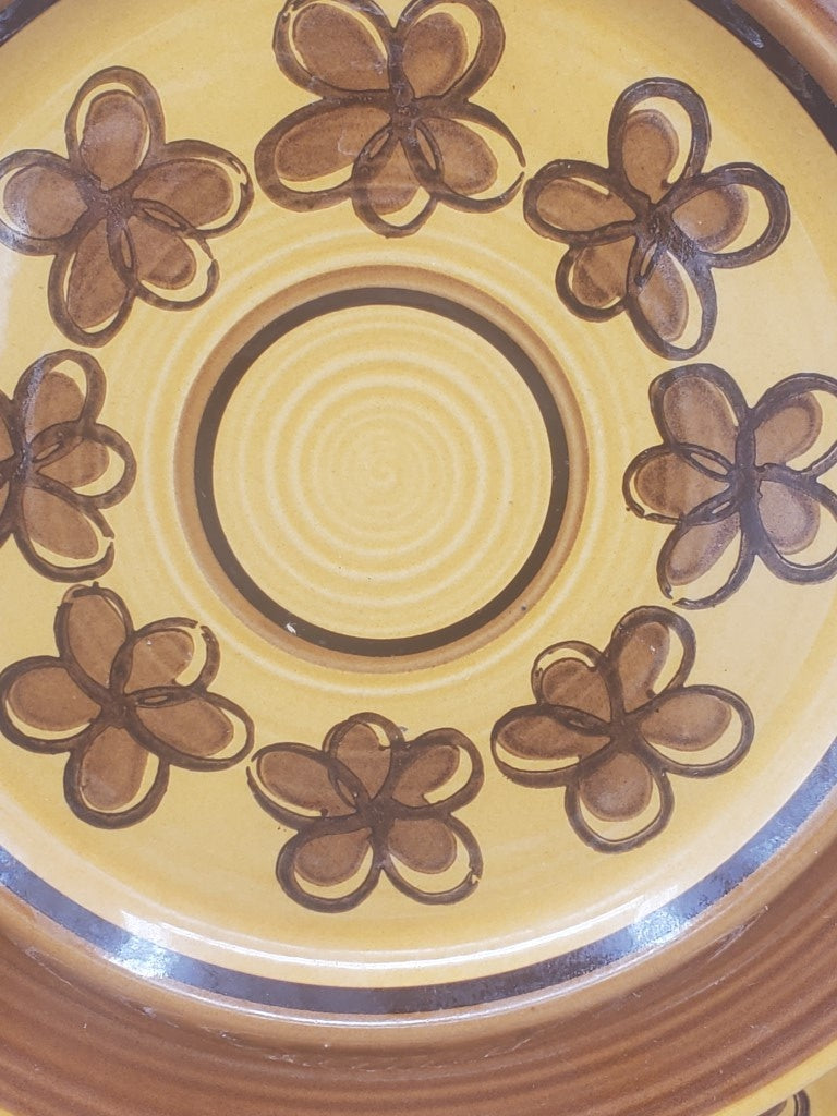 Set of 7 Metlox Poppytrail Vernon Carmel Dinner Plates LK