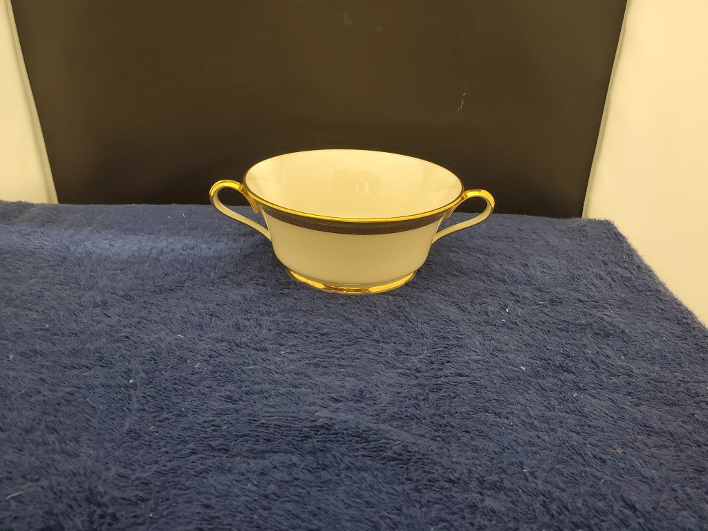 Set of 6 Lenox Aristocrat Cream Soup Cups