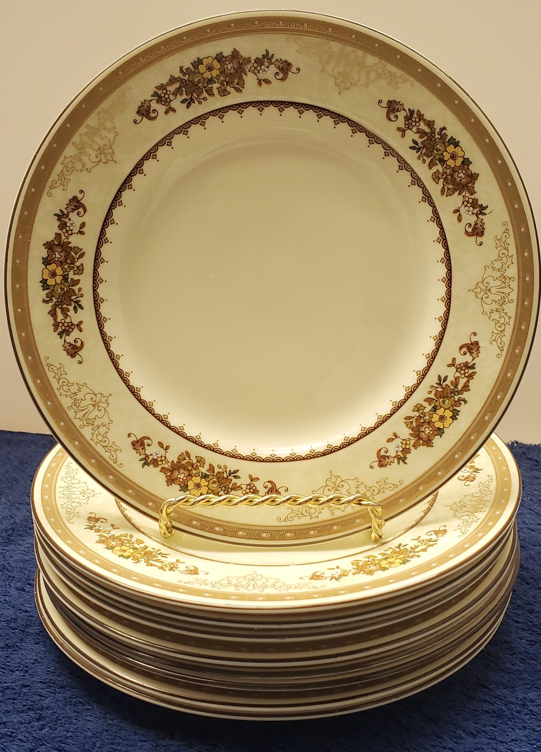 Set of 8 Minton Roxburgh Bread & Butter Plates –