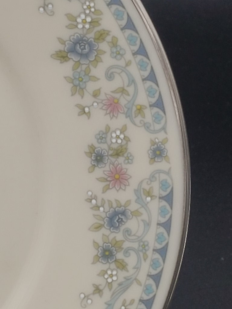 Set of 2 Lenox Columbine Salad Plates LK