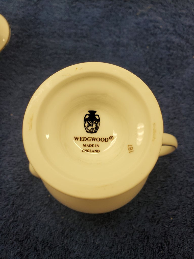 Wedgwood Cavendish Creamer (Globe) and Sugar Bowl & Lid (Globe)