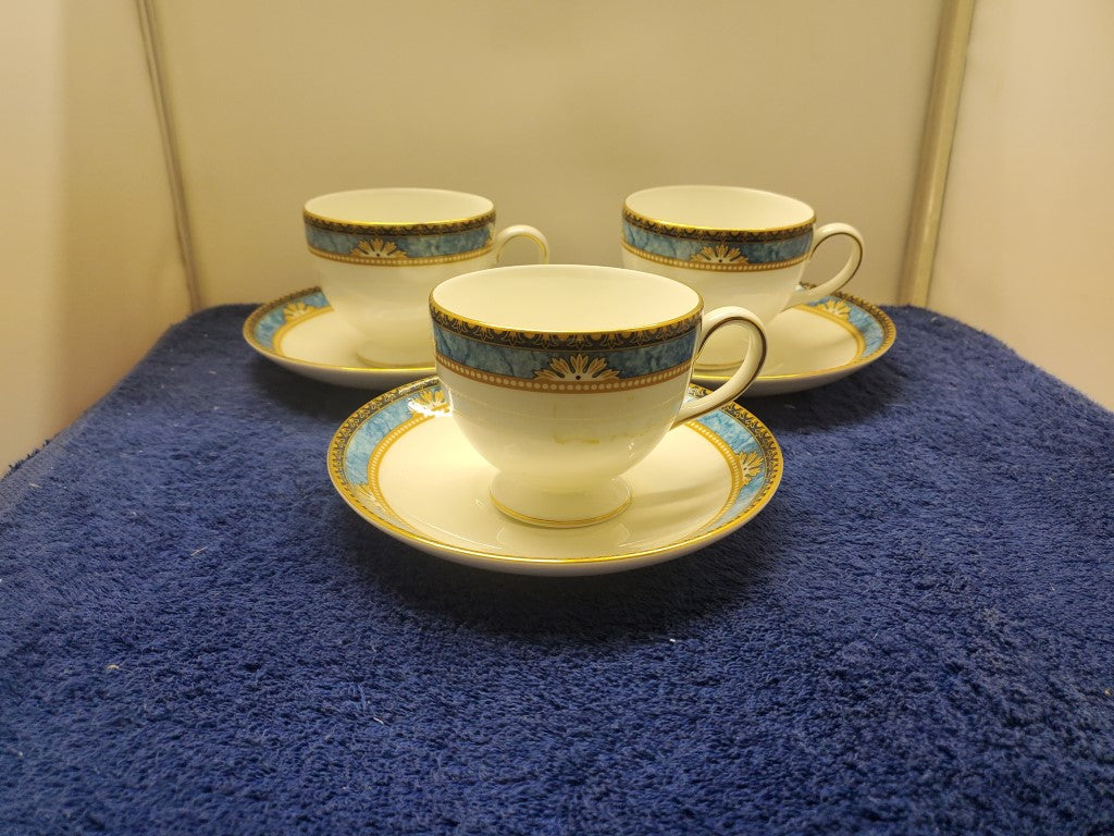 Set of 3 Wedgwood Curzon Cup & Saucer Sets LK