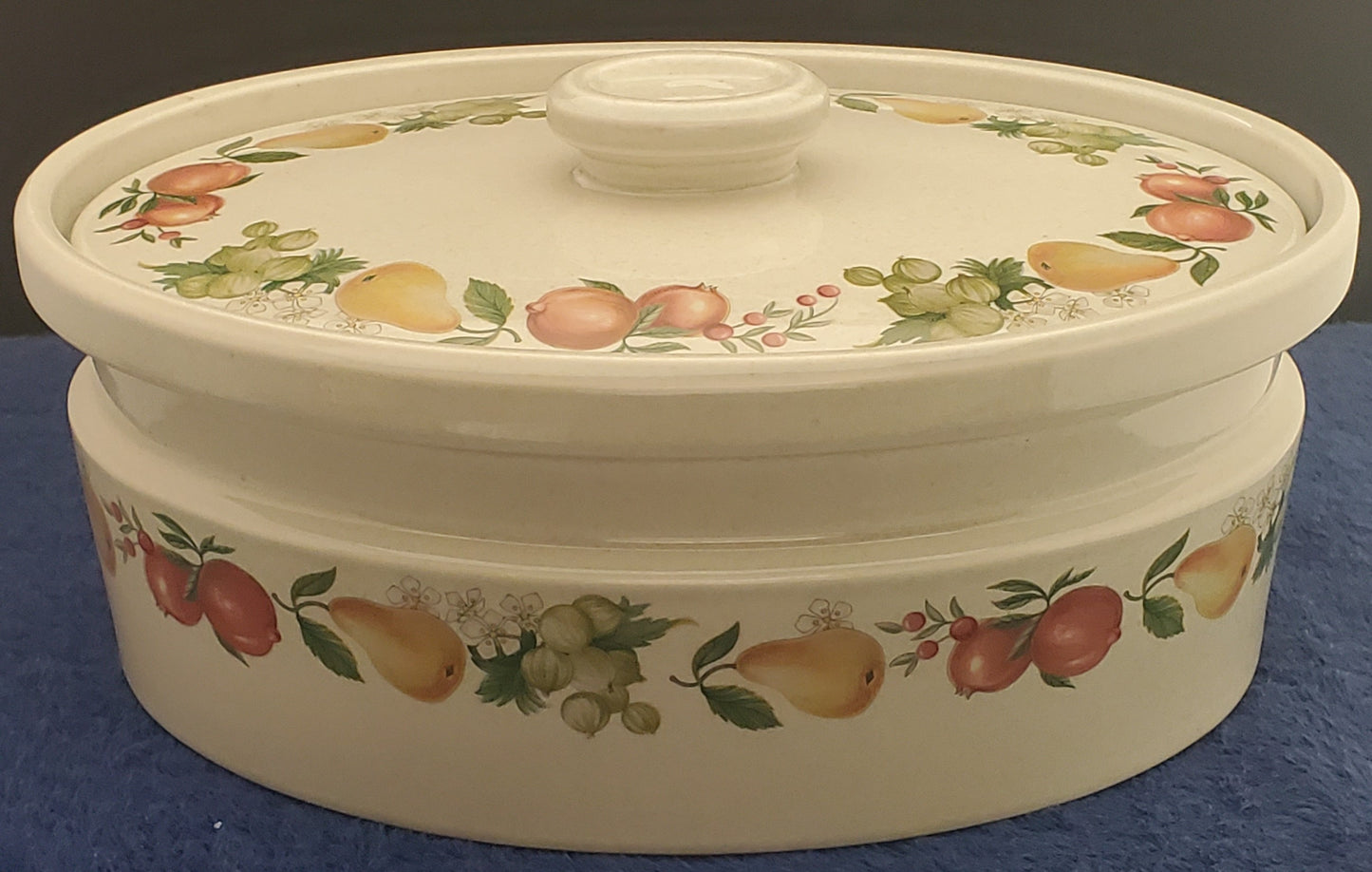 Wedgwood Quince Oval Covered Vegetable Bowl
