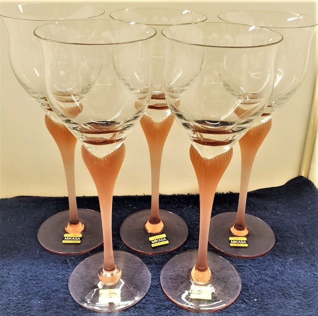 Set of 8 Mikasa Sea Mist Coral Frosted Stem Water Goblets LK