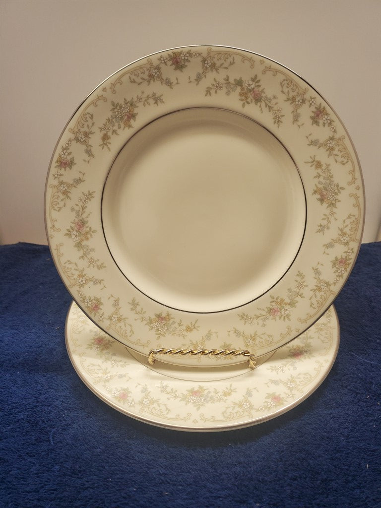Set of 5 Royal Doulton Diana Salad Plates LK
