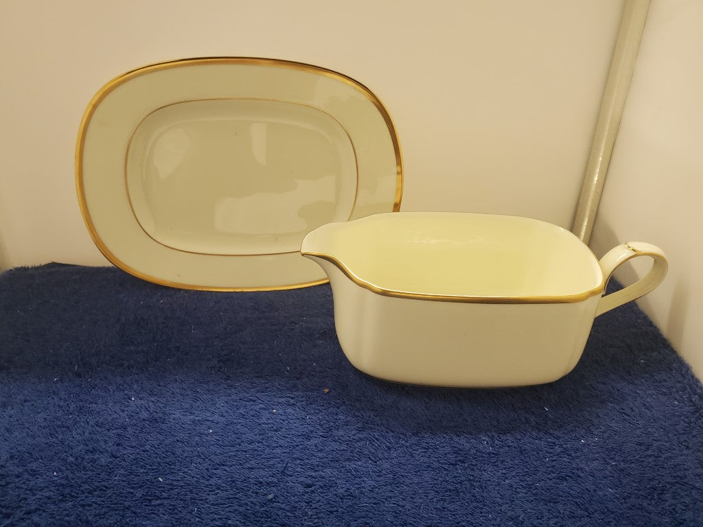 Noritake Troy Gravy Boat & Underplate LK