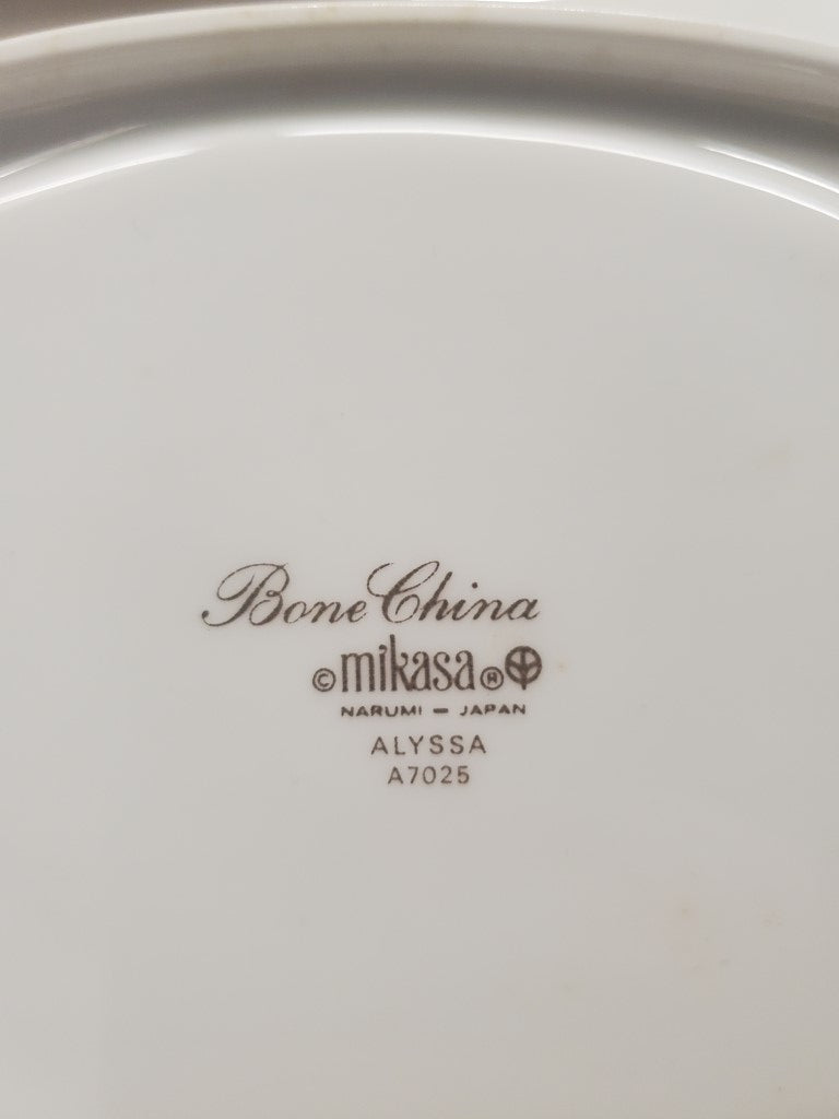 Mikasa Alyssa Gravy Boat & Underplate LK