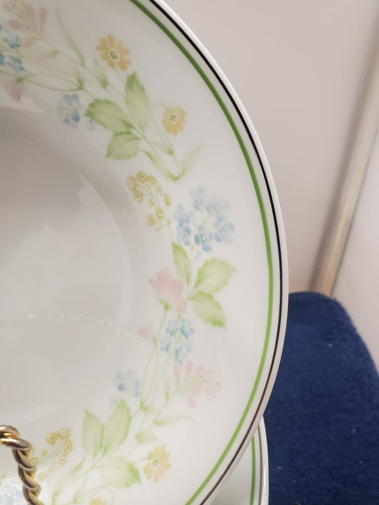 Set of 7 Noritake Essence Fruit Bowls LK