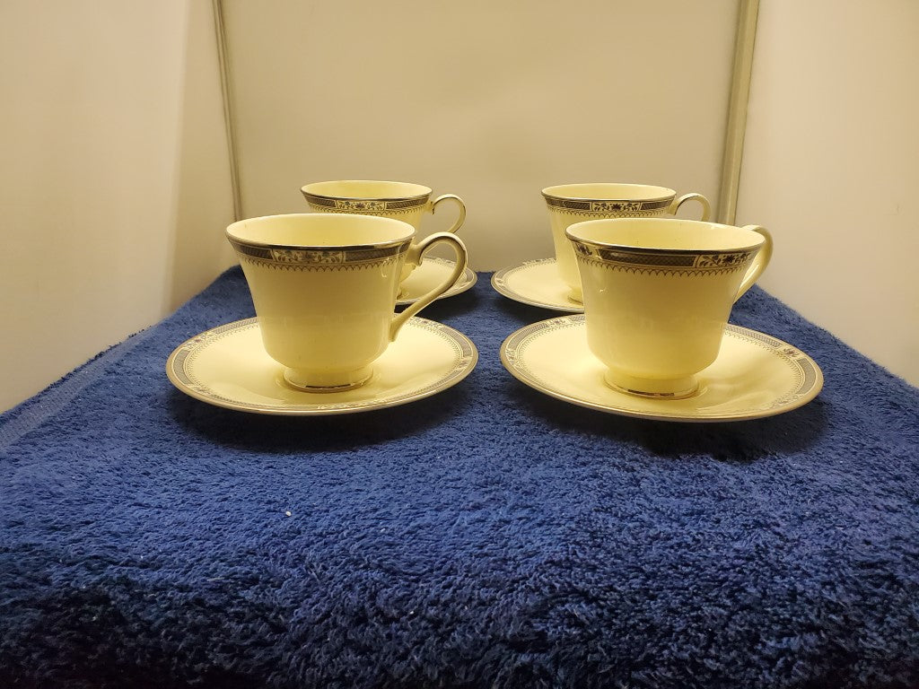 Set of 4 Royal Doulton Melissa Cup & Saucer Sets LK