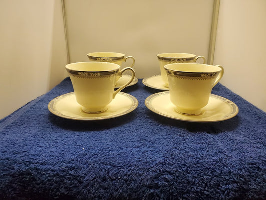 Set of 4 Royal Doulton Melissa Cup & Saucer Sets LK
