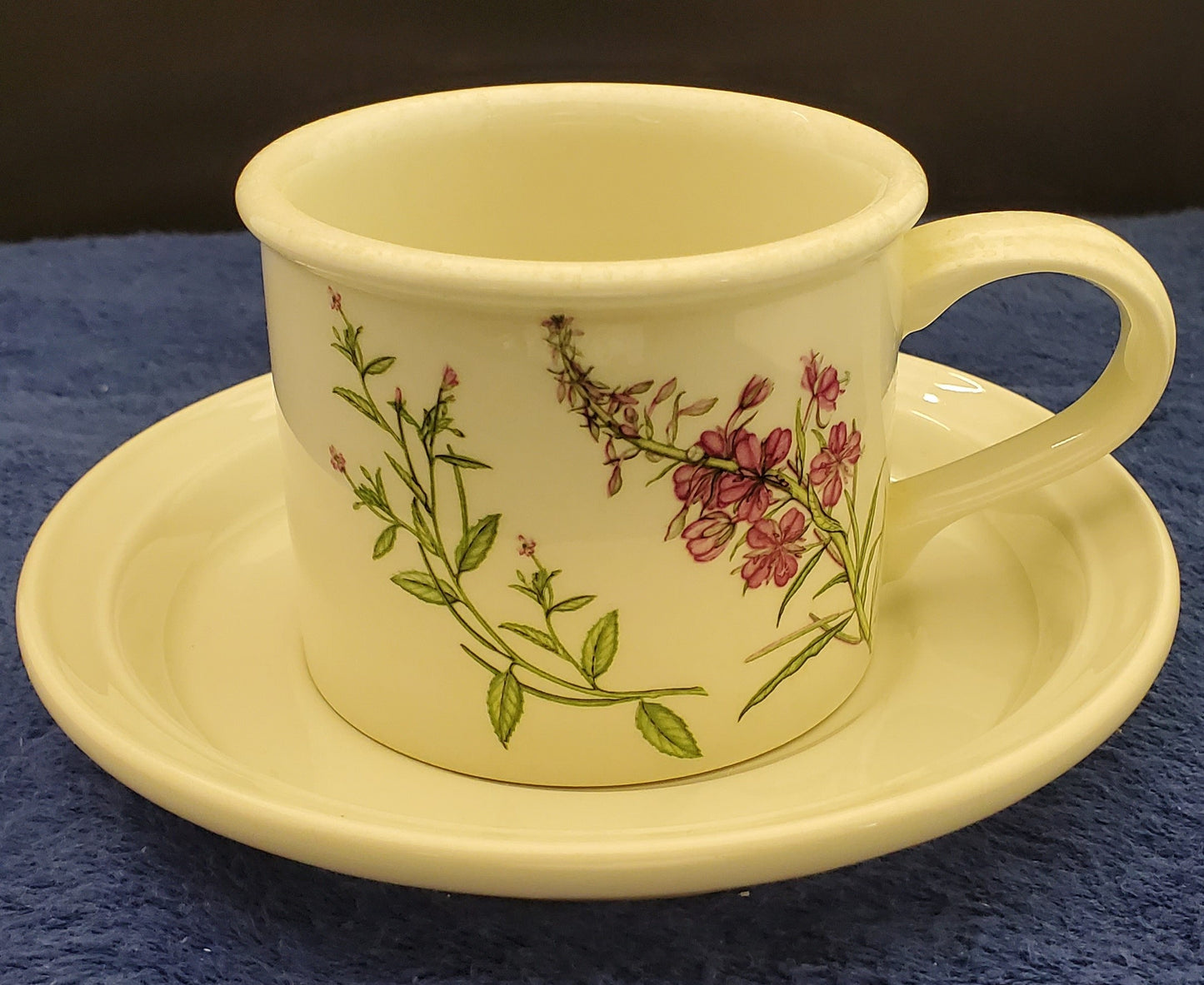 Portmeirion Queen's Hidden Garden Drum Flat Cup & Saucer Set (Willow Herb)