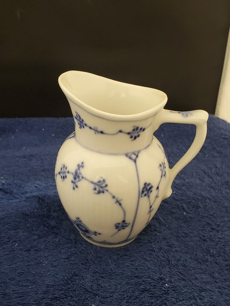 Royal Copenhagen Blue Fluted Plain Creamer (60)
